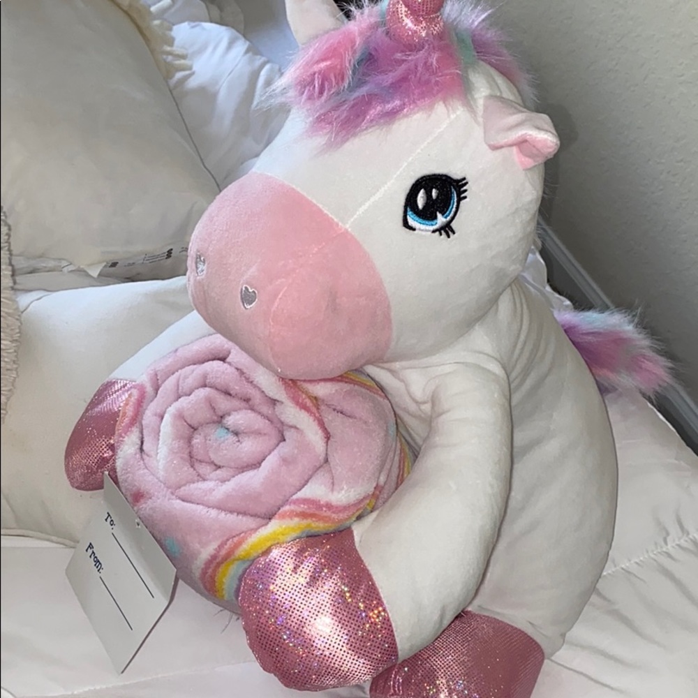 Unicorn Plush w/Blankie